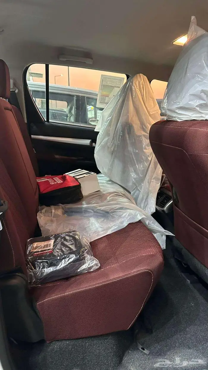 تويوتا هايلكس غمارتين بنزين GLX2 - 4 2 جنوط 2025 7