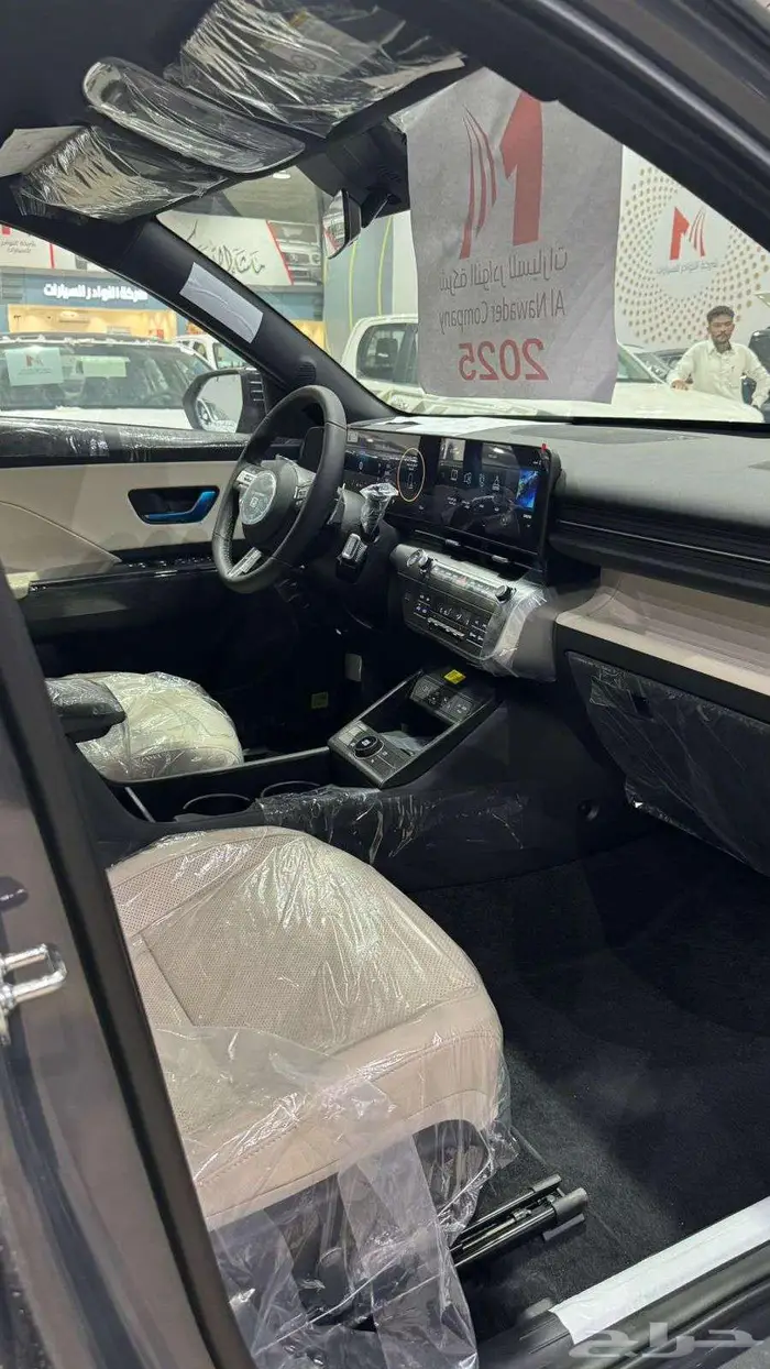 هيونداي كونا فئة كمفورت لون رمادي 2025 4