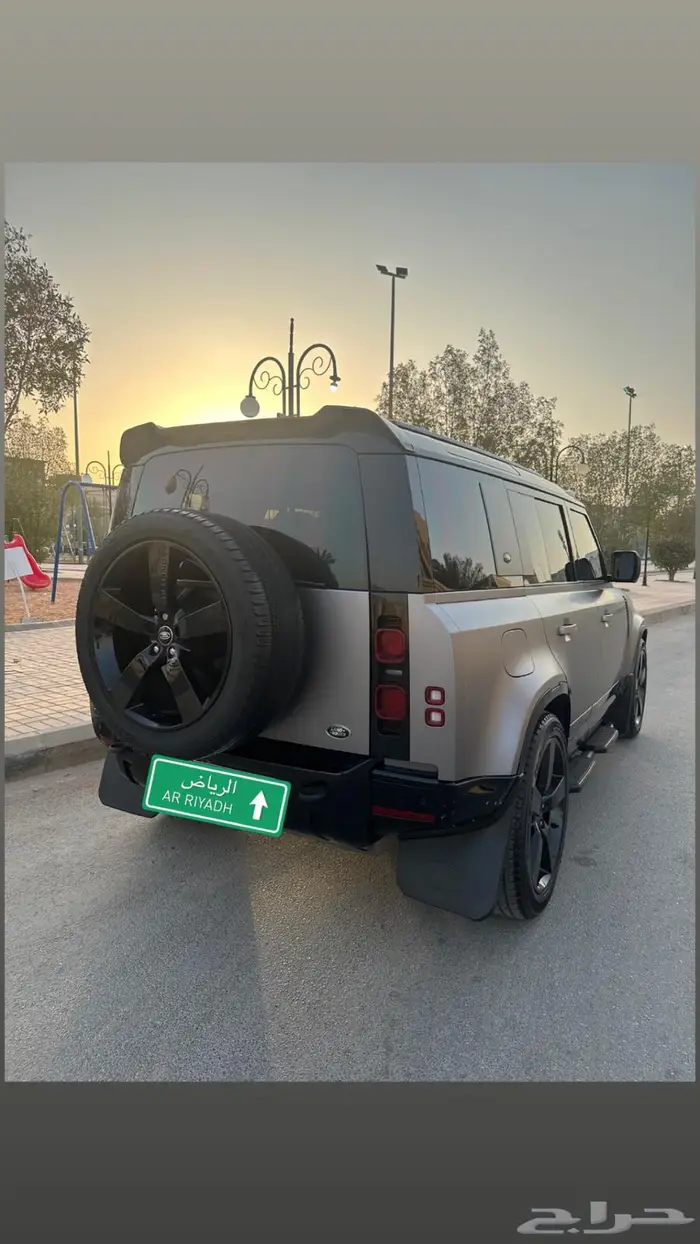ديفندر 4