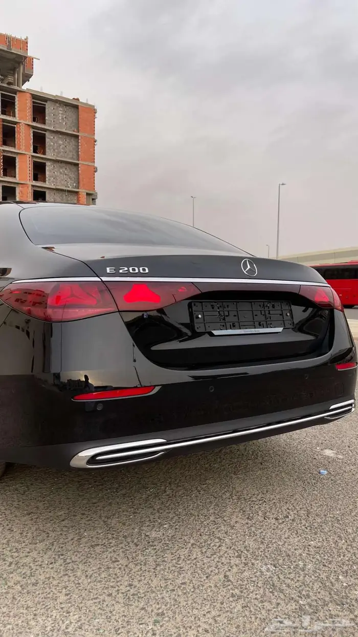 مرسيدس E 200 2024 فل 15