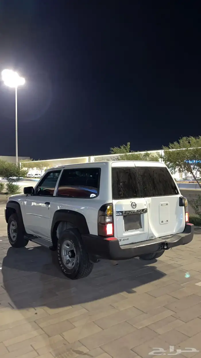 جيب ربع نيسان باترول 2011 1