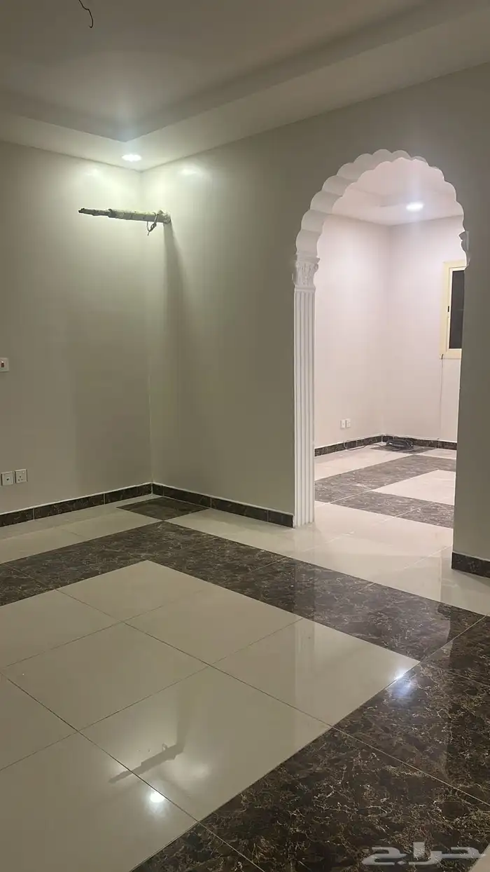 شقة للايجار اربع غرف وصاله 9