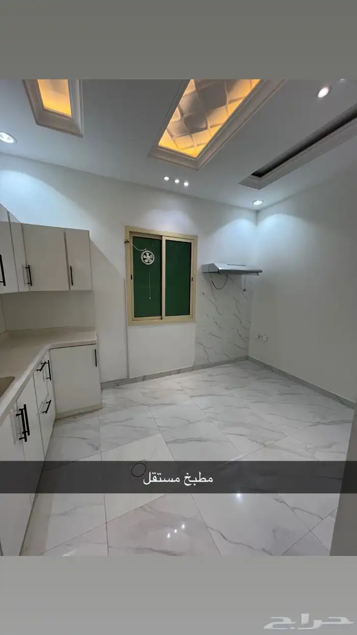 للايجار شقه عوايل حي القادسيه 2