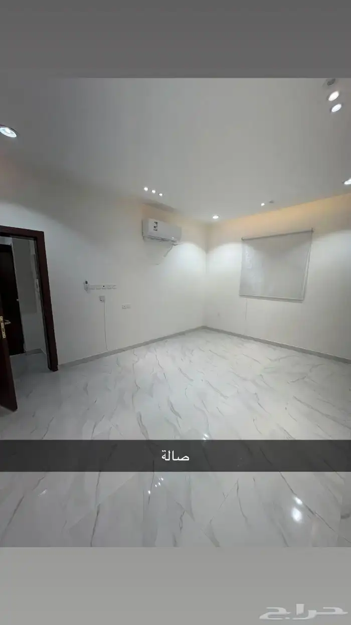 للايجار شقه عوايل حي القادسيه 1