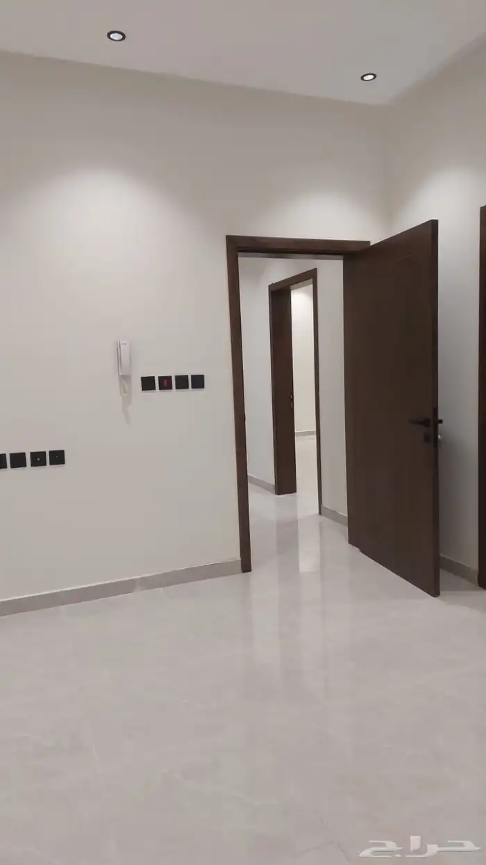 شقه للايجار 3 غرف جديده 20 الف حي الوفاء طريق عسفان جده 2