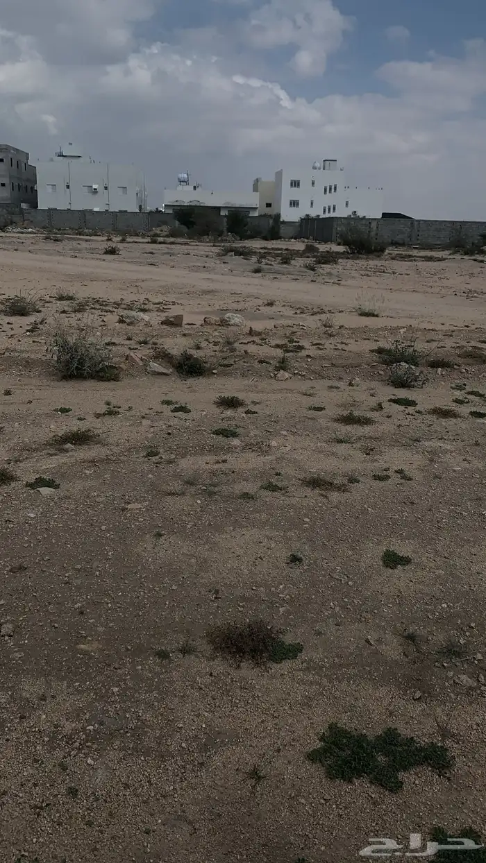 للبيع ارض بحي جليل مخطط ج 800 متر واجهتين 1