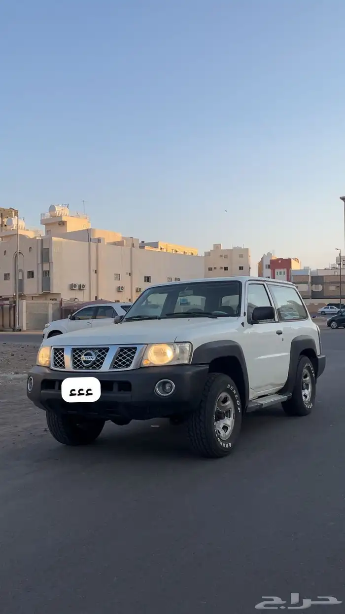 جيب ربع نيسان باترول 2011 5