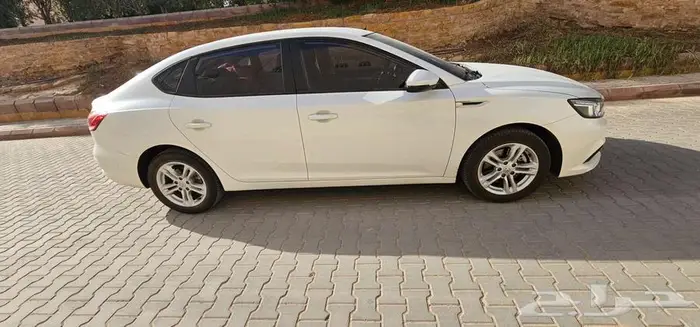 للبيع MG6 مالك اول بدي وكالة لون لؤلؤي . 8