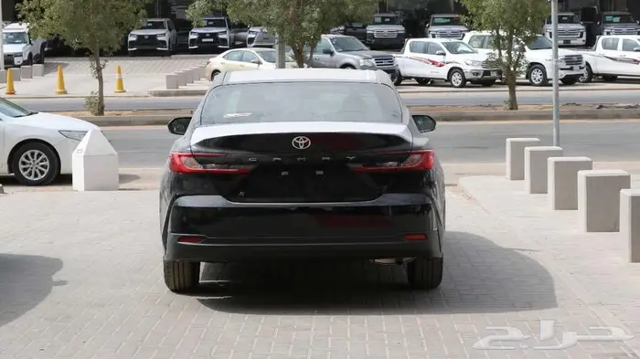 تويوتا كامري استندر 2025 متوفر كاش _ اقساط (عروض اقساط ) 4
