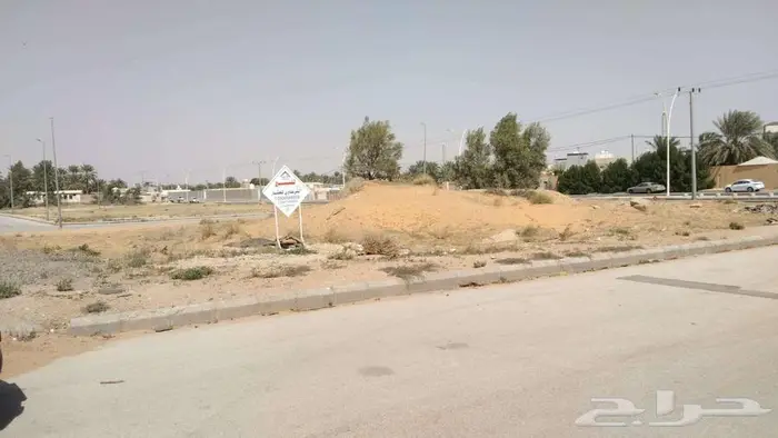 للبيع ارضين متظاهرات بحي الروابي بعنيزة 0