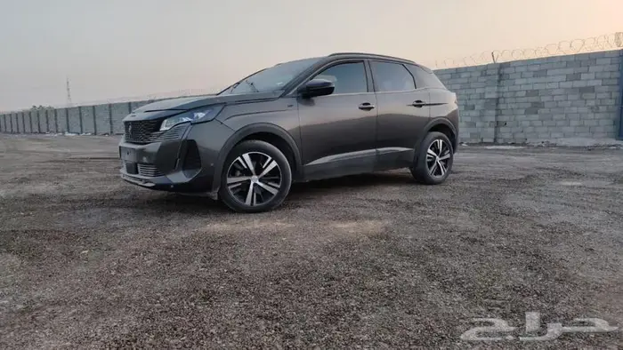 بيجو 3008 GT فل كامل 2023مصدومه 0