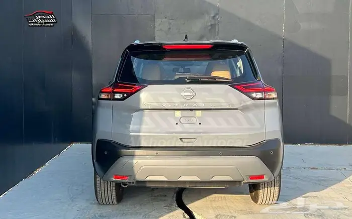 نيسان اكستريل 2025 SV بلس لدى شركة عبدالمجيد الخضر 3