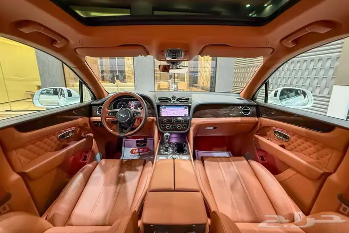 بنتلي بنتياقا V8 2021 ابيض خليجي 6