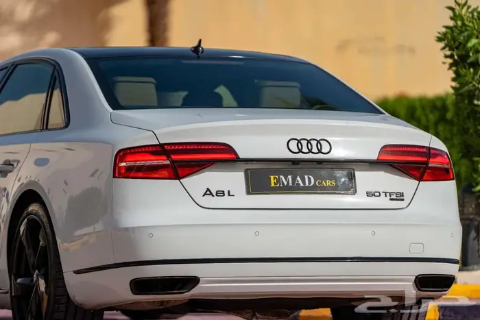 اودي A8L ابيض 2017 4