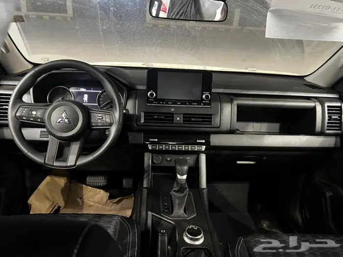 ميتسوبيشي L200 غمارتين دبل نص فل اوتوماتيك 2024 13