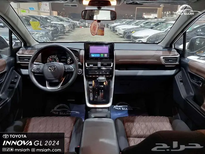 تويوتا انوفا GL 2.0 بنزين 2025 10