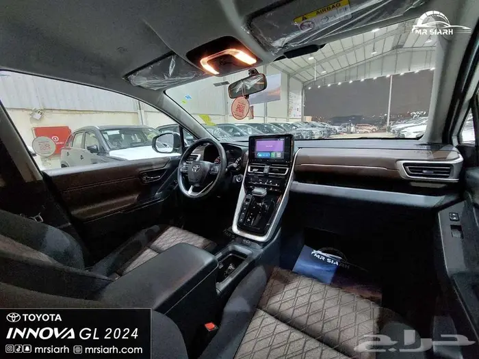 تويوتا انوفا GL 2.0 بنزين 2025 8