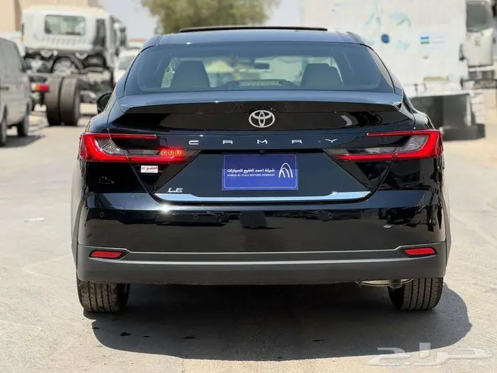 تويوتا كامري LE بنزين 2025 2