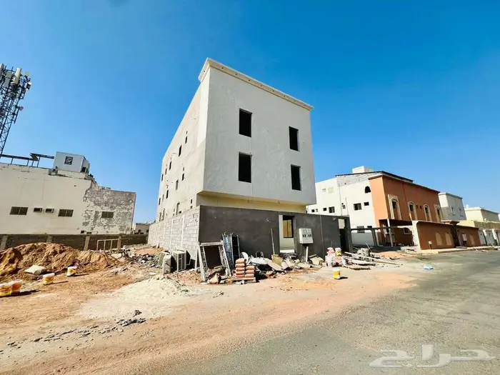 عمارة سكنية للبيع بمخطط الملك فهد 1
