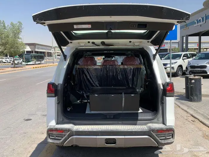 لكزس-LX600 BB -بريمي 2025 6