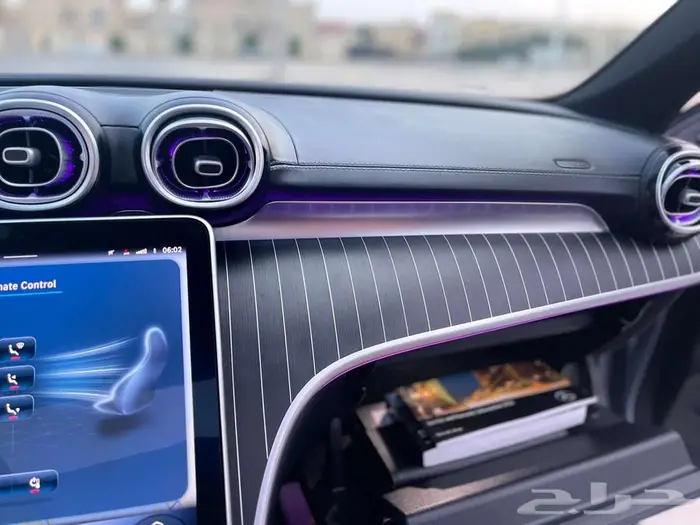 مرسيدس C300 AMG Line 2023 16