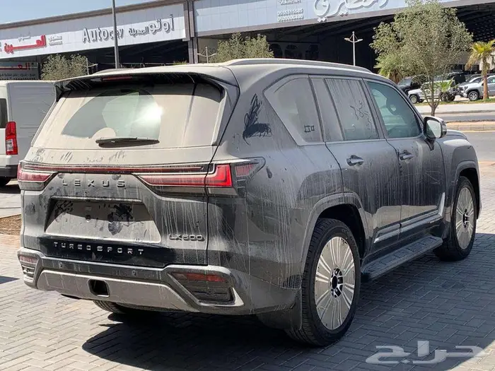 لكزس-LX600 BB -بريمي 2024 اسود 4