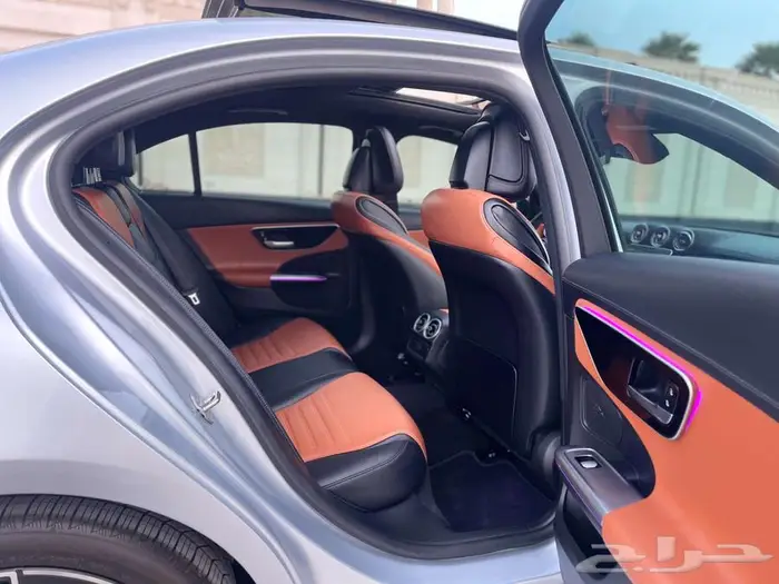 مرسيدس C300 AMG Line 2023 21