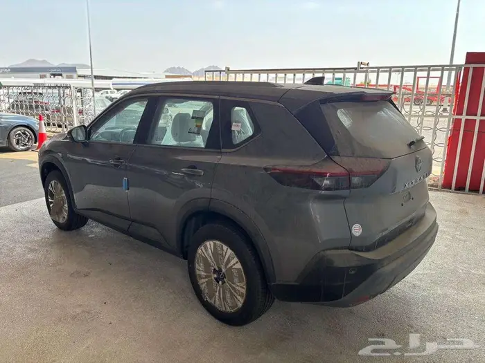 نيسان اكستريل sv plus 2025 9