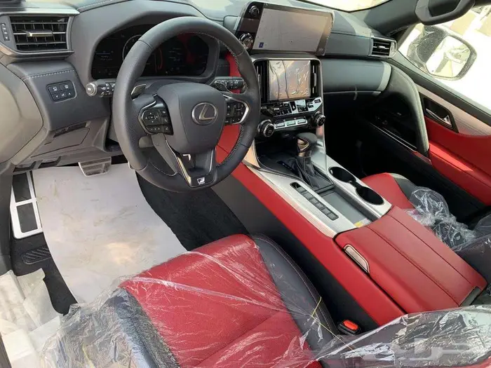 لكزس LX600 F-SPORT اف سبورت سعودى 2025 9