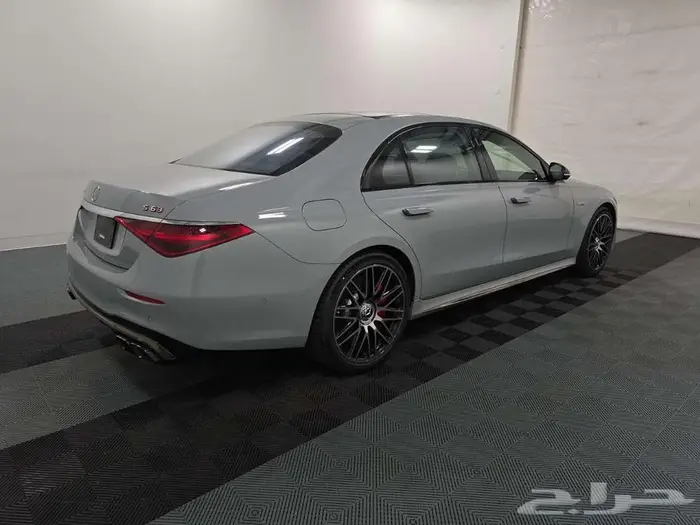 Mercedes AMG S63 E 2024 2