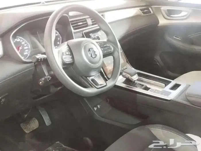 ام جي ار اكس 5_RX5 ستاندر -MG -RX5-2025-الشكل الجديد 5