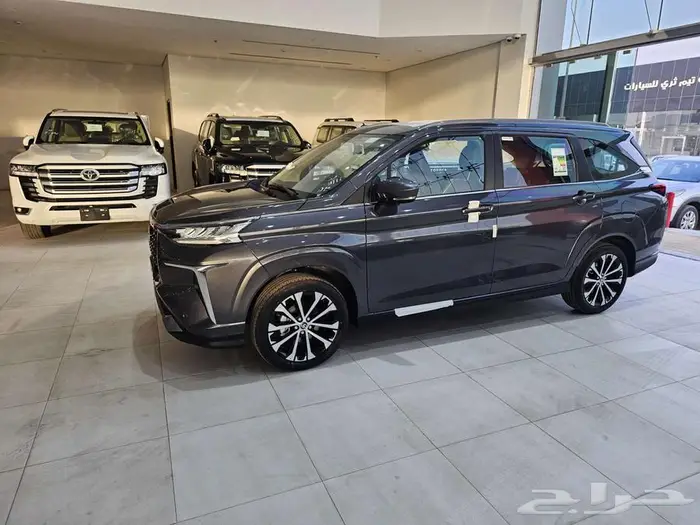 تويوتا فيلوز GLX 2025 2