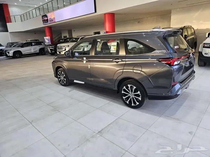 تويوتا فيلوز GLX 2025 10