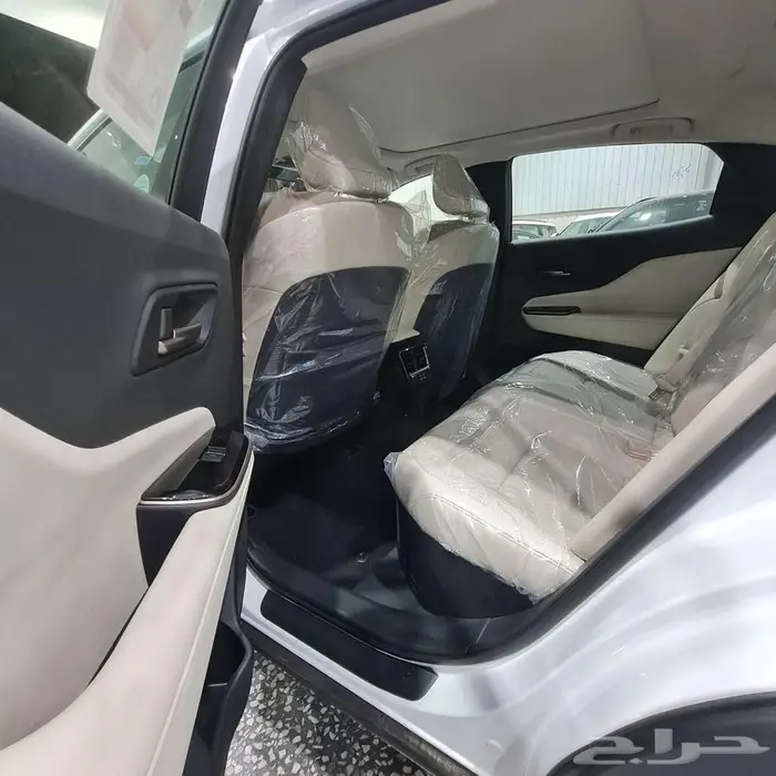 كراون برستيج هايبرد 2026 13