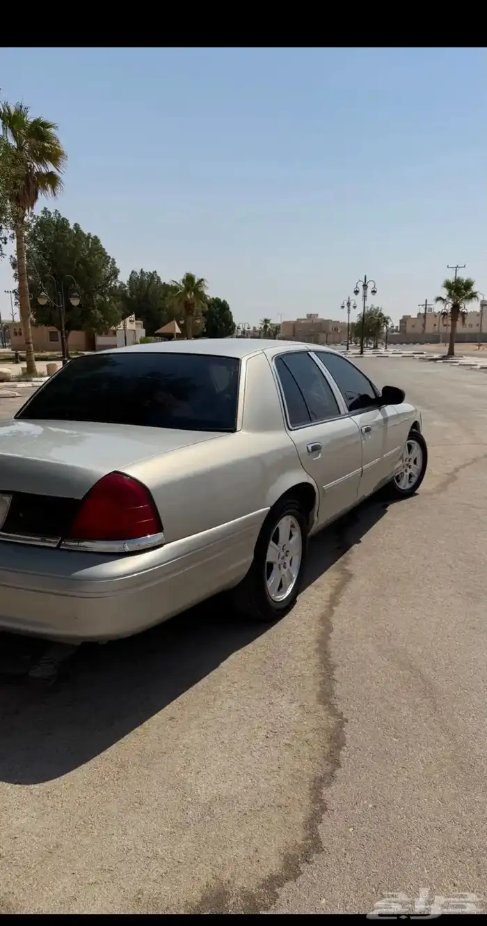 فورد فكتوريا 4