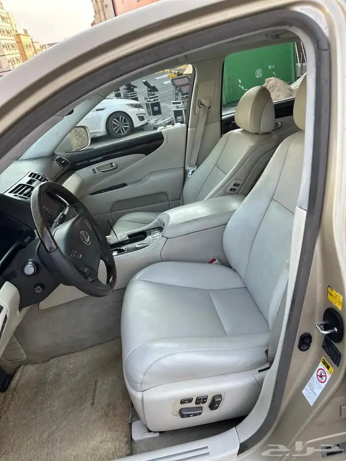 لكزس 460L سعودي موديل 2009 فل كامل 13