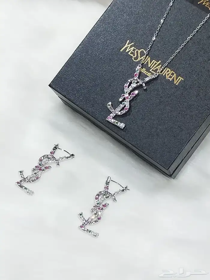 اكسسوارات ماركات بالملحقات. 26