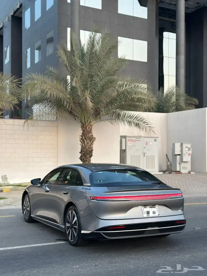 لوسيد AIR 2024 9