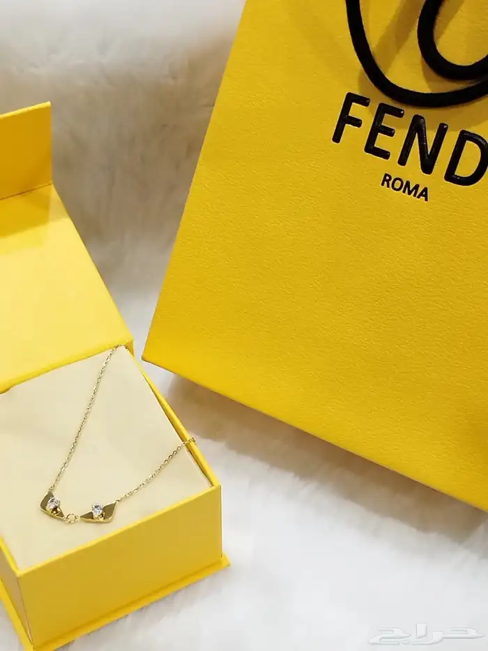 اكسسوارات ماركات بالملحقات. 21