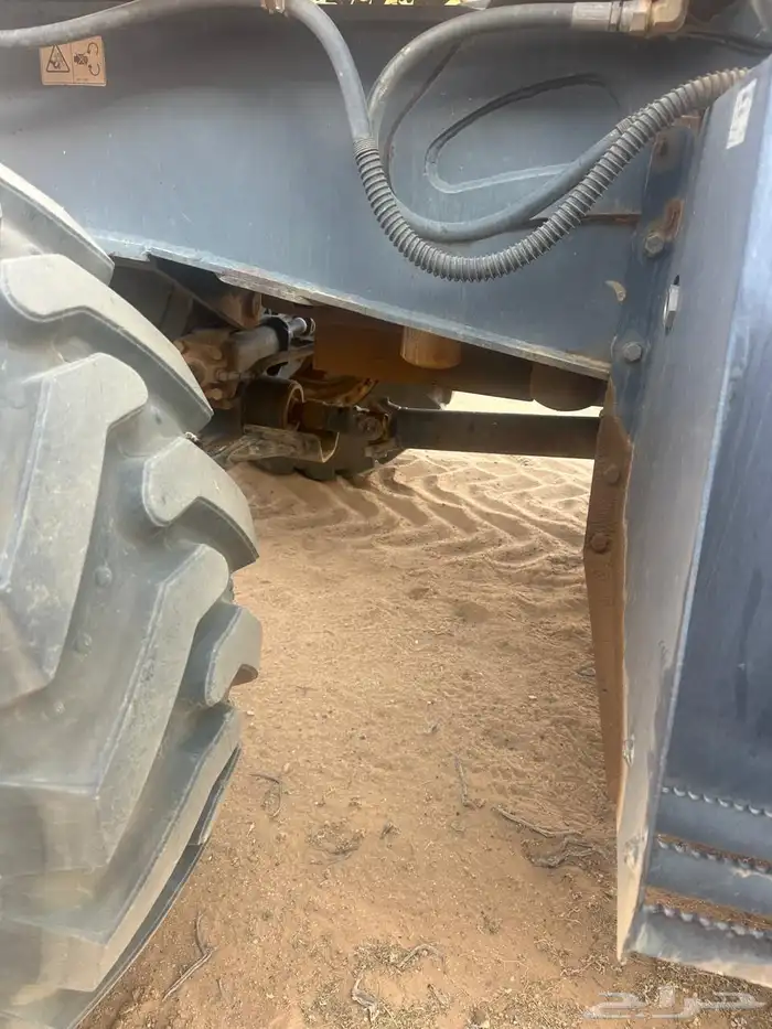 حفارة عرجاء jcb تيركس موديل 2017 للبيع  دبل 9