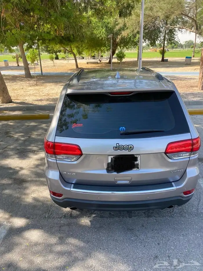 سياره جيب قراند شروكي V8 4