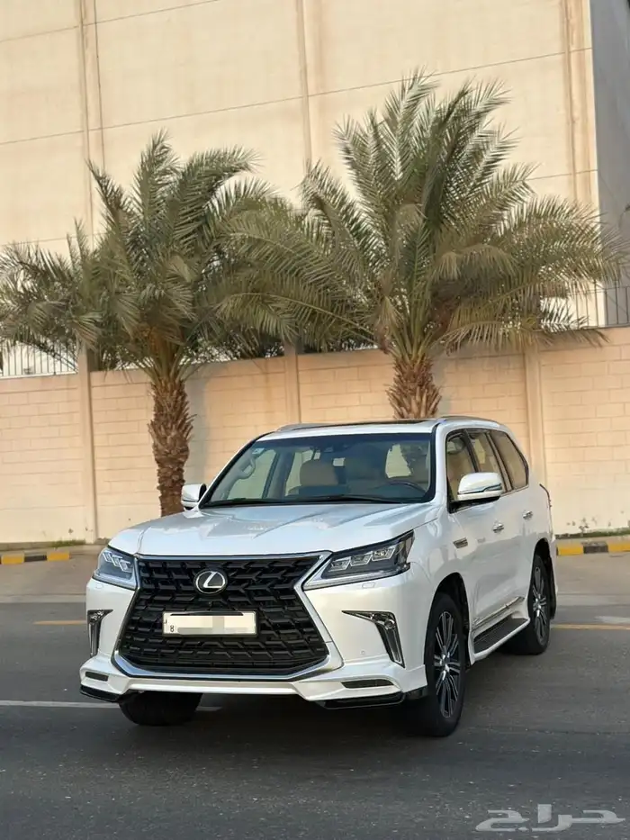 لكزس LX570 2021 2
