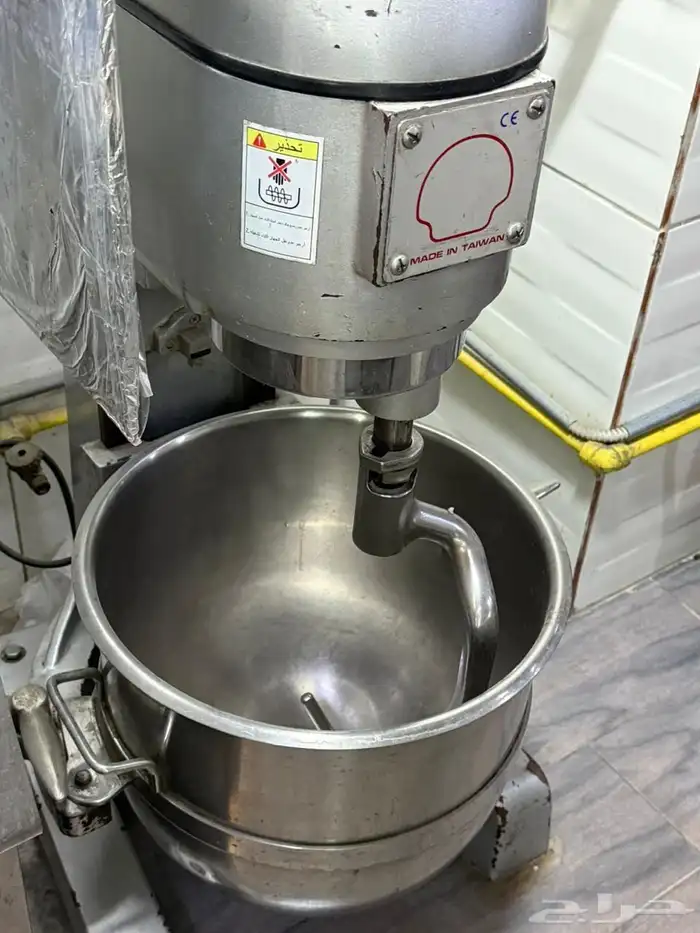 للبيع معدات مطعم كاملة   أجهزة احترافية بحالة ممتازة 5