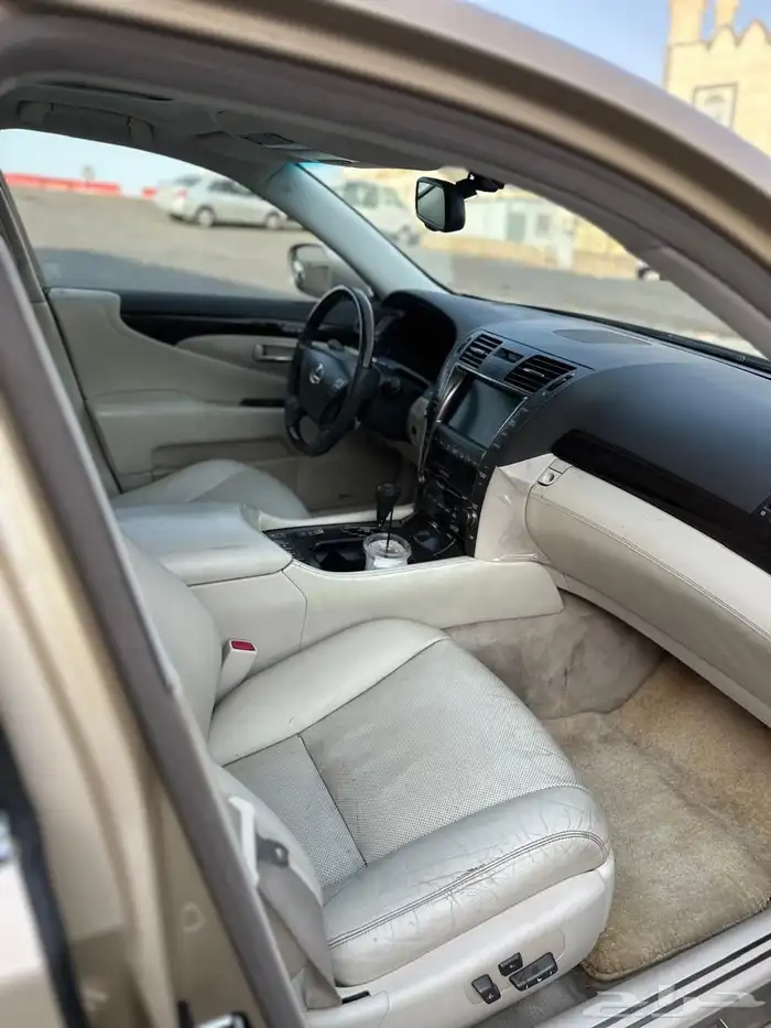 لكزس 460L سعودي موديل 2009 فل كامل 11
