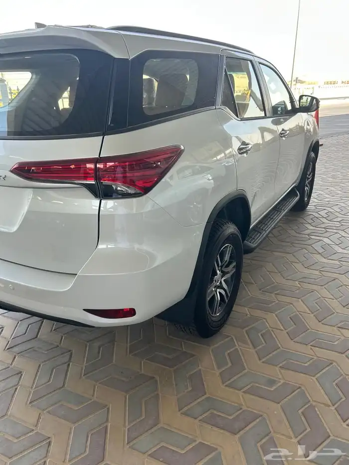 للبيع فورشنر 2025 دبل 5