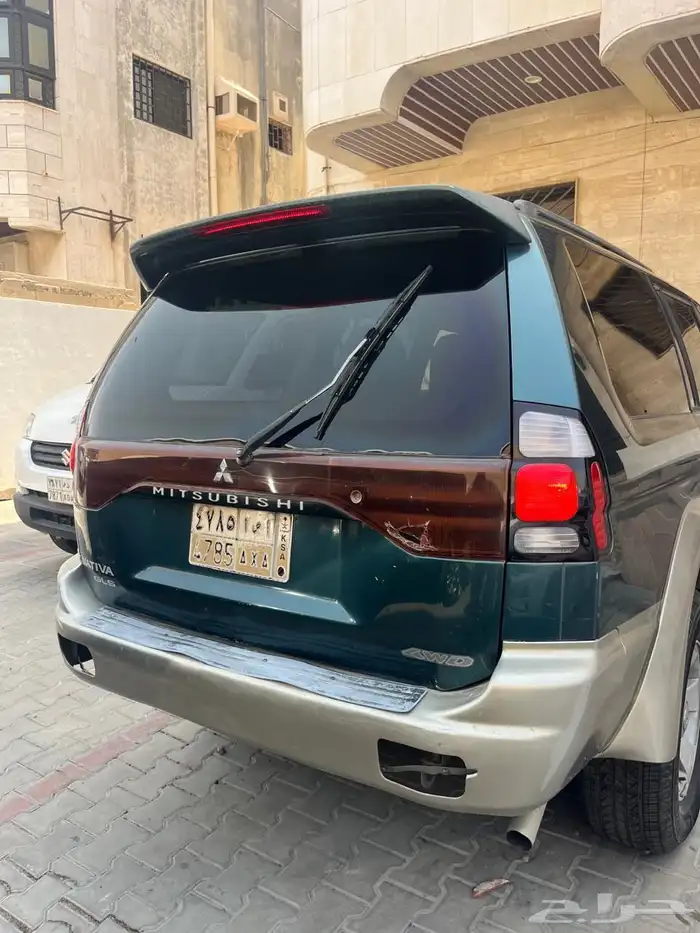 ميتسوبشي مونتيرو نظيفة 8