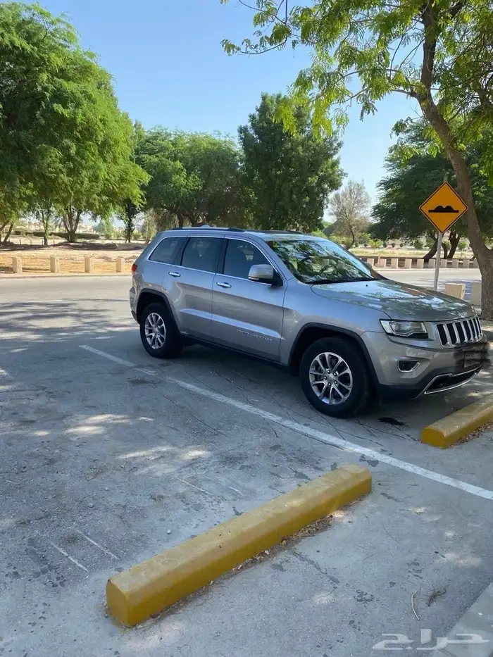 سياره جيب قراند شروكي V8 7