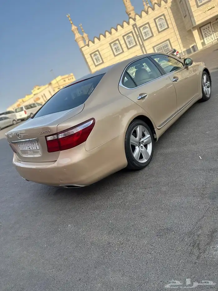 لكزس 460L سعودي موديل 2009 فل كامل 6