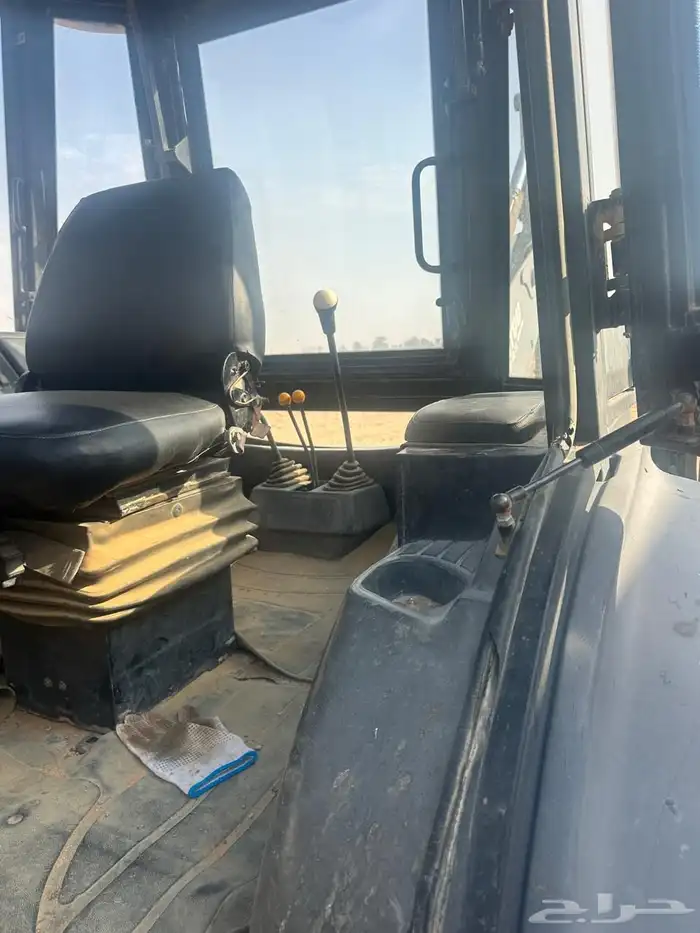 حفارة عرجاء jcb تيركس موديل 2017 للبيع  دبل 7