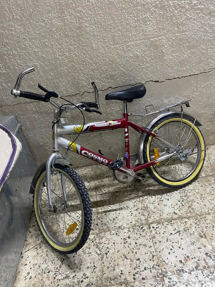 سيكل شبه جديد مقاس 20 السعر 150 0